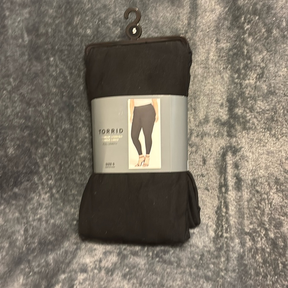 Torrid fleece leggings new with tag size 5